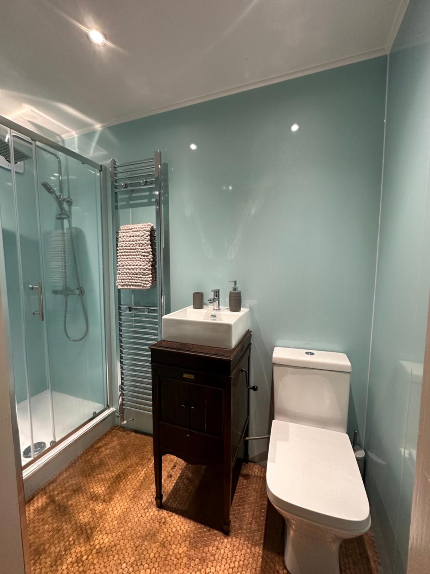 Quirky Apartment In Leith 에든버러 외부 사진
