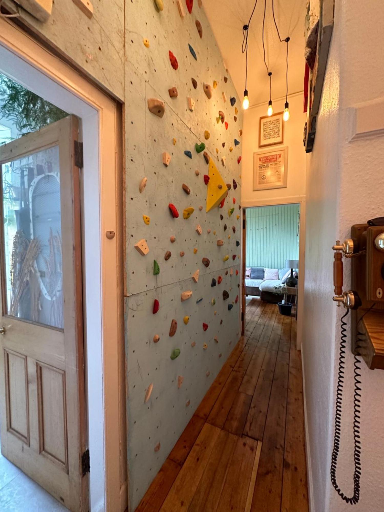Quirky Apartment In Leith 에든버러 외부 사진